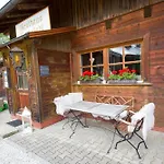 Waldstadl Oder Andrea's Woidhaisl * Arnbruck