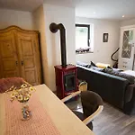 Waldstadl Oder Andrea's Woidhaisl * ארנברוק