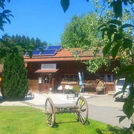 Waldstadl Oder Andrea's Woidhaisl *
